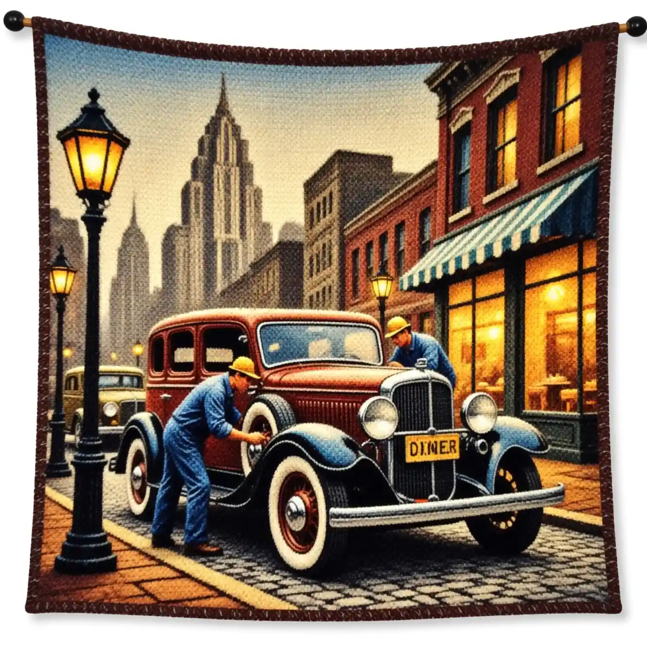 Handgewebter Wandteppich mit Arbeitern, die einen Oldtimer reparieren