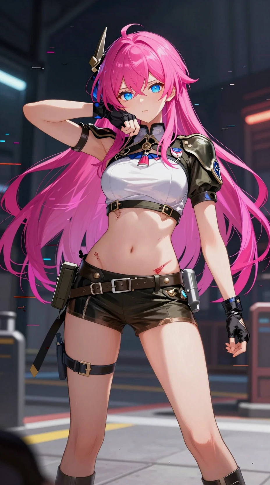 Giovane donna anime con corta uniforme militare in pubblico