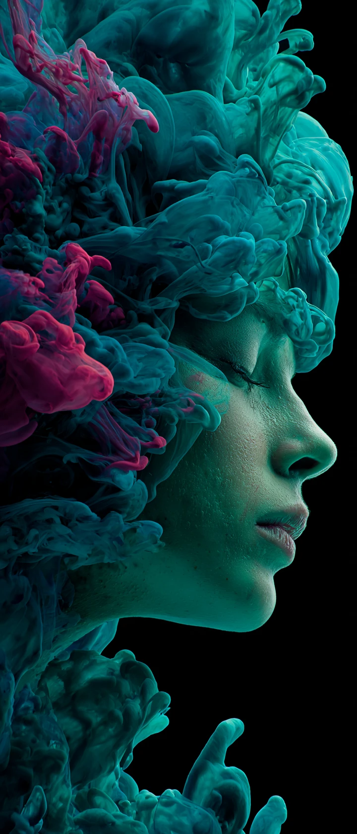 Retrato feminino sereno em tinta dissolvendo em verde-azulado e magenta