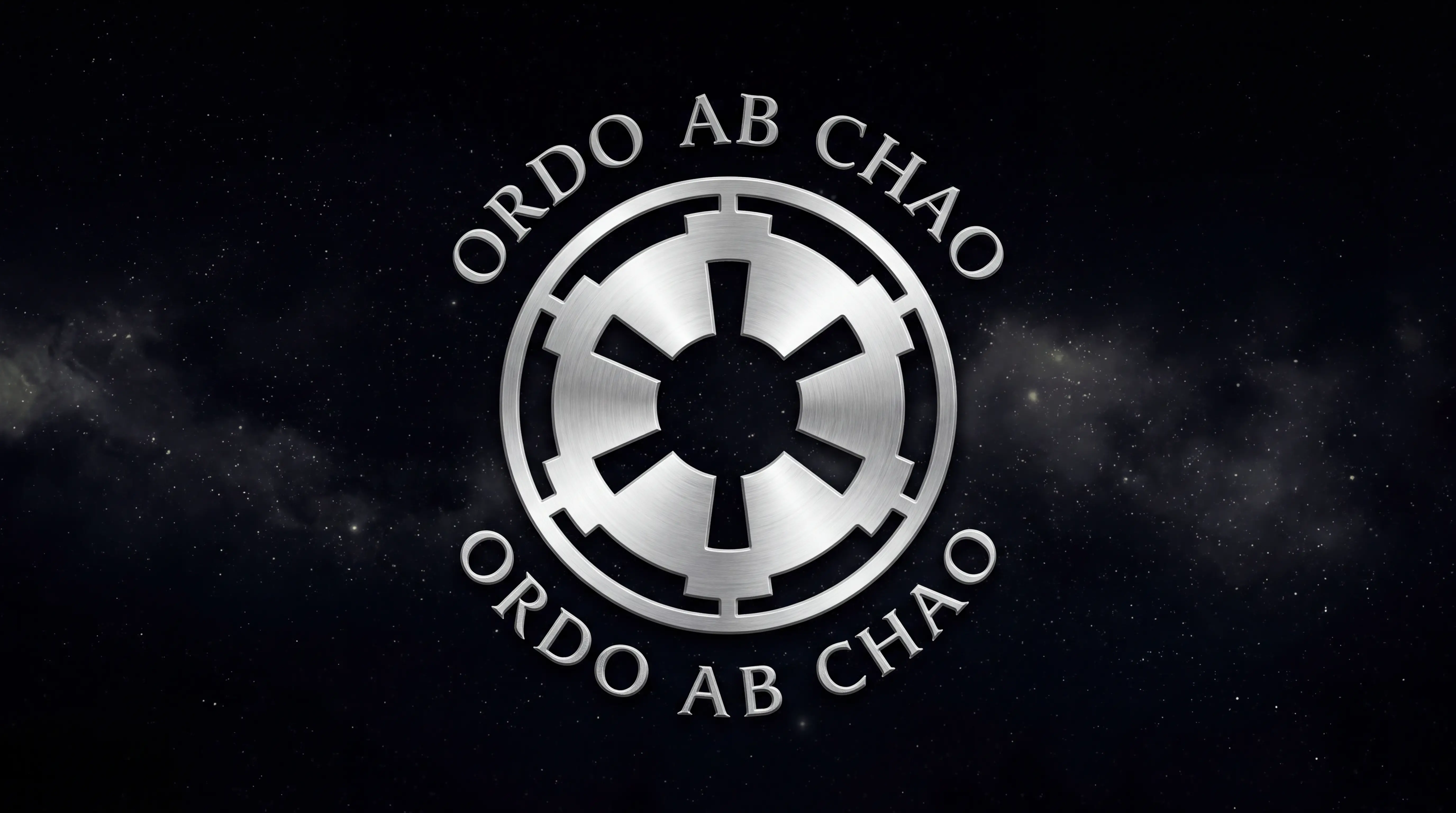 Silbernes galaktisches Emblem mit „ordo ab chao“-Text auf Schwarz