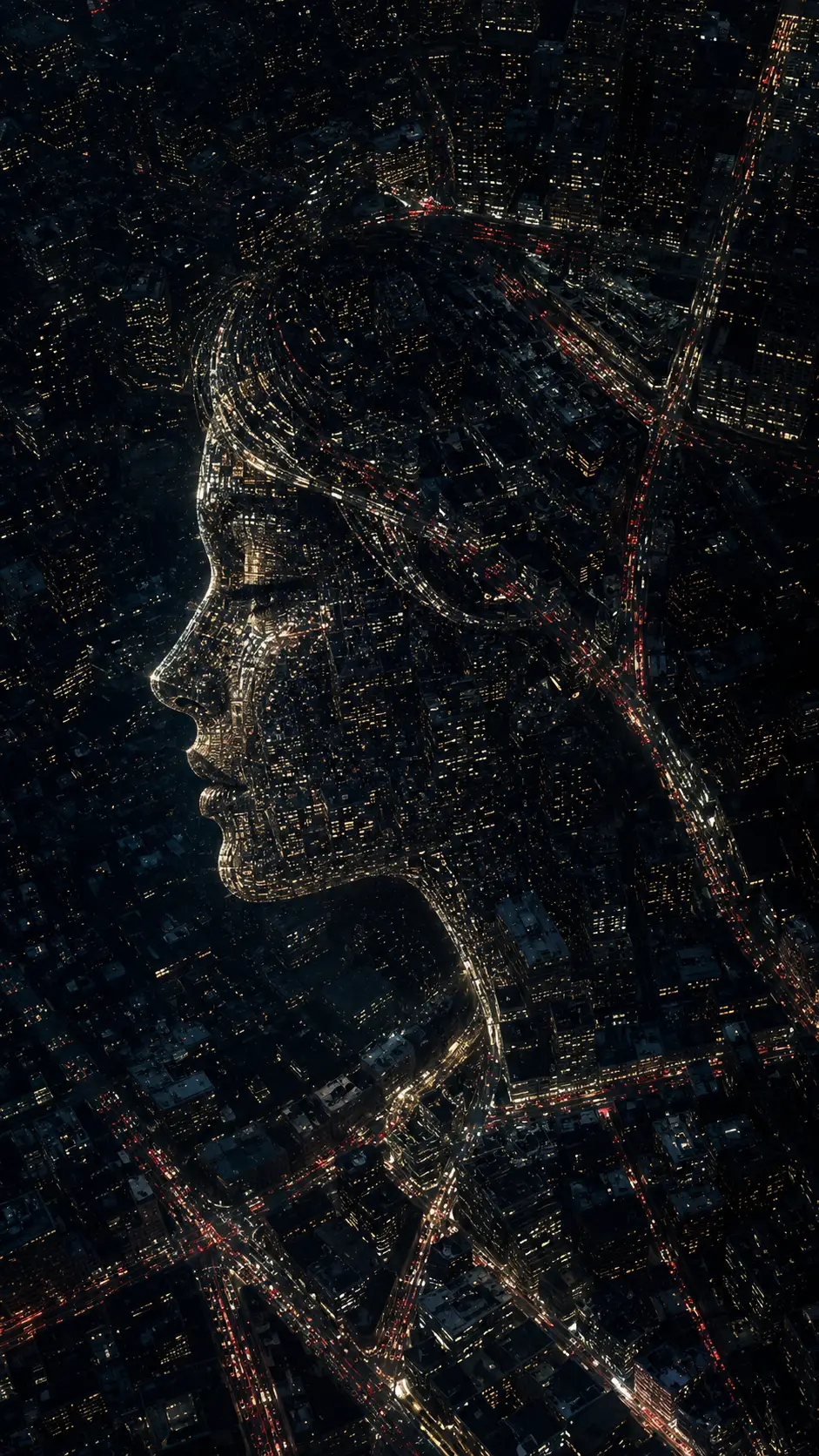 Città notturna aerea che forma l'illusione del volto di una donna