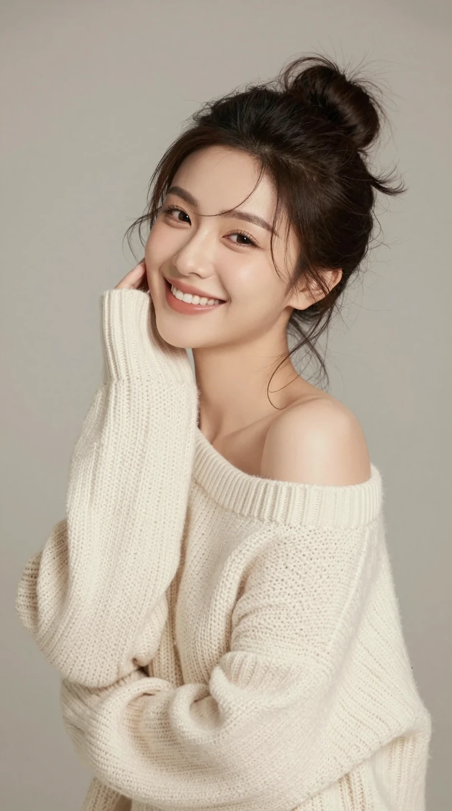 Fröhliches Porträt einer Frau in einem Off-Shoulder-Pullover